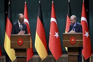 اردوغان و مرتس با یکدیگر گفتگو کردند