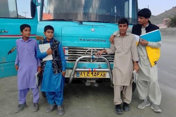 کمکی که هلدینگ خلیج‌فارس به دانش‌آموزان روستایی در سیستان و بلوچستان رساند