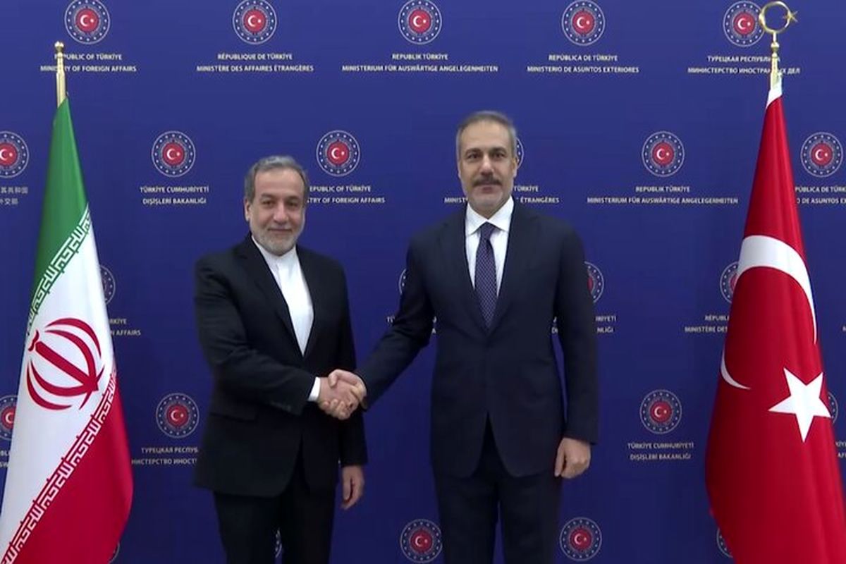 عباس عراقچی و هاکان فیدان