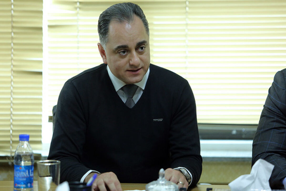 احتشام زاد