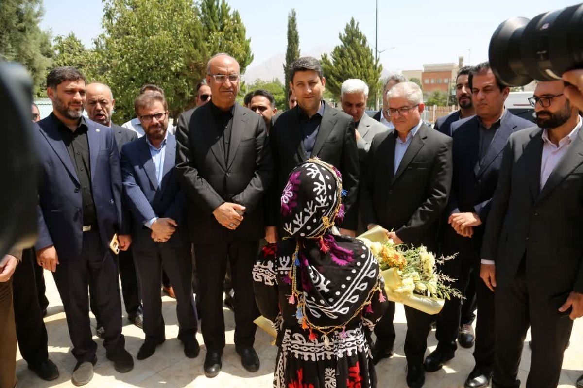 وزیر ارتباطات