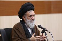 تولید و سرمایه‌گذاری راه‌های مبارزه با فقر است