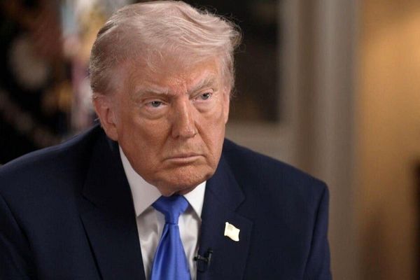 حکم حذف نام ترامپ از مرکز کندی صادر شد