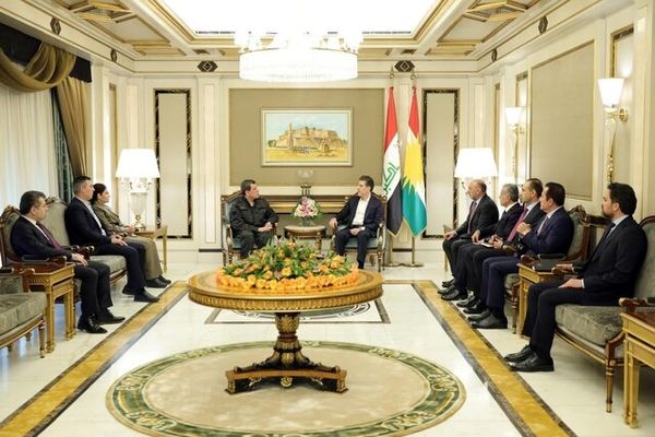 بارزانی و مظلوم عبدی درباره وضعیت سوریه رایزنی کردند