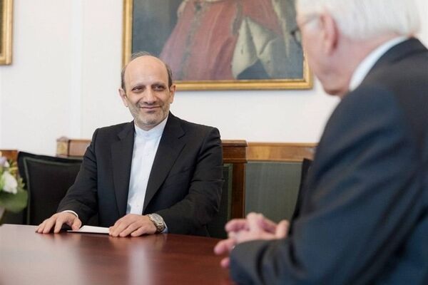 سفیر ایران از ادامه سکوت مقامات اروپایی درباره جنایات جنگی آمریکا و اسرائیل انتقاد کرد