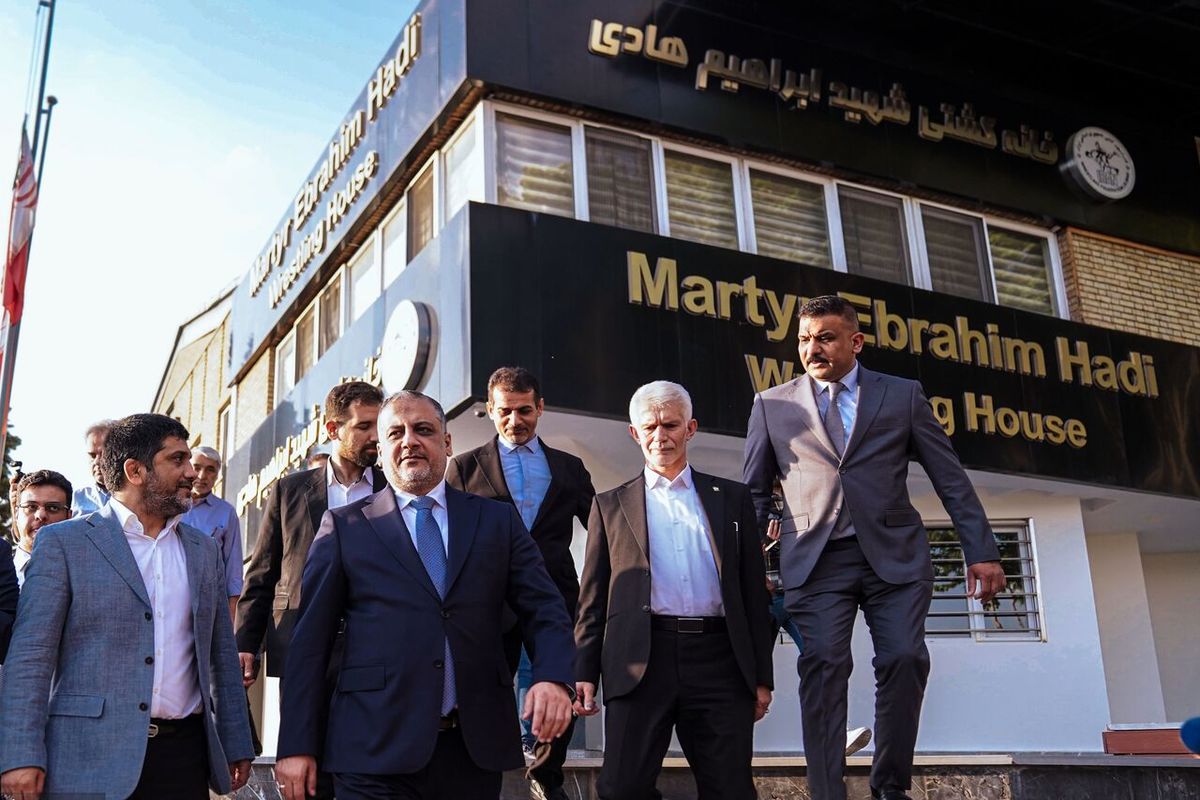 وزیر ورزش و جوانان