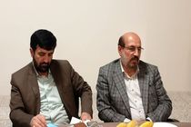 کشور با تعارف و شعار اداره نمی شود