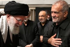 رهبر شهید بزرگترین سرمایه ایران را وحدت مردم دانست