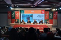 فیلم بر اساس وقایع واقعی شکل گرفته اما روایت آن ذهنی و دراماتیک است