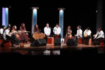 برافشان «ایران ای سرای امید» را اجرا کرد