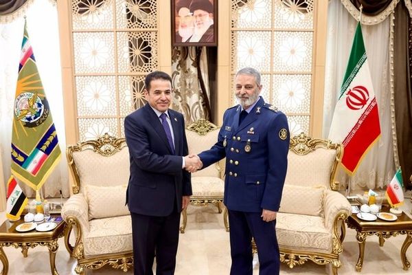 الاعرجی و سرلشکر موسوی درباره امنیت مرزهای ایران و عراق رایزنی کردند