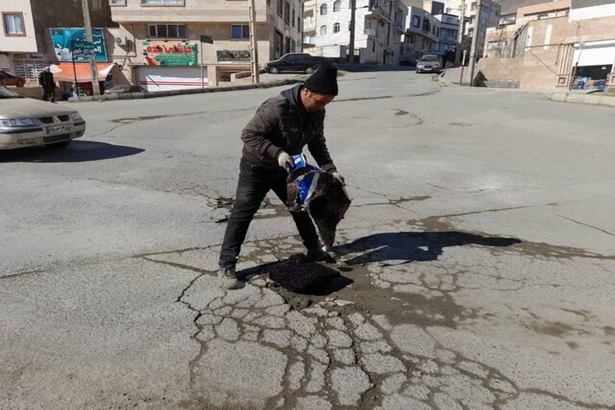 معاون فنی و امور زیر بنایی شهرداری سنندج