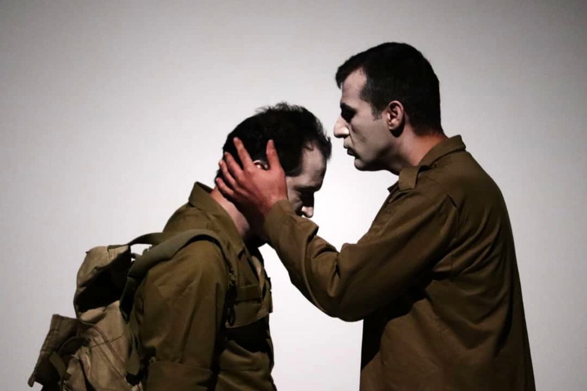 نمایش دستهایت کو حسن