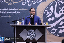 روشنگری و پاسخگویی به جوانان وظیفه ما است