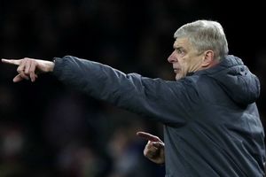 ونگر سه جلسه محروم شد