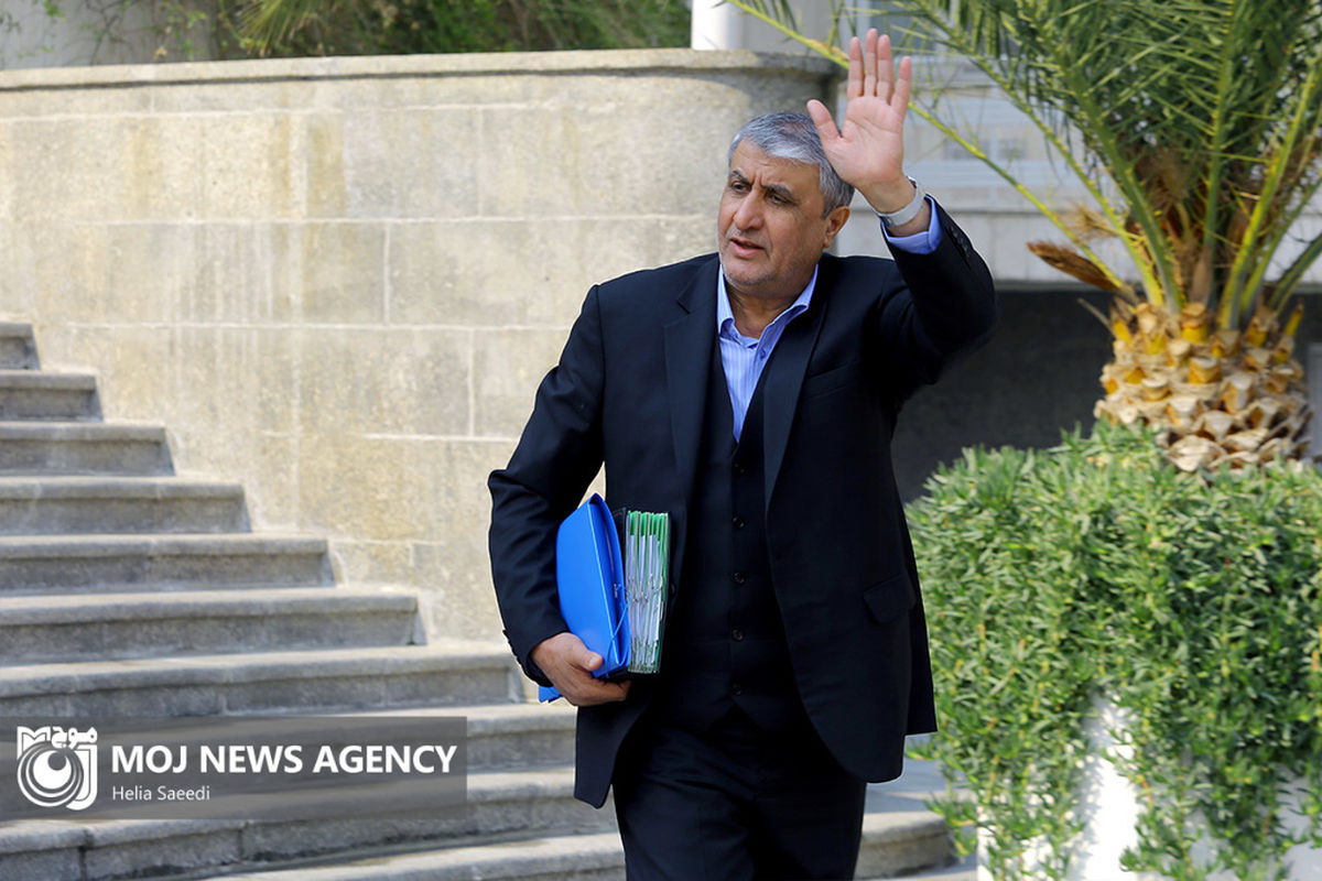 حاشیه جلسه هیات دولت - ۱۶ اسفند