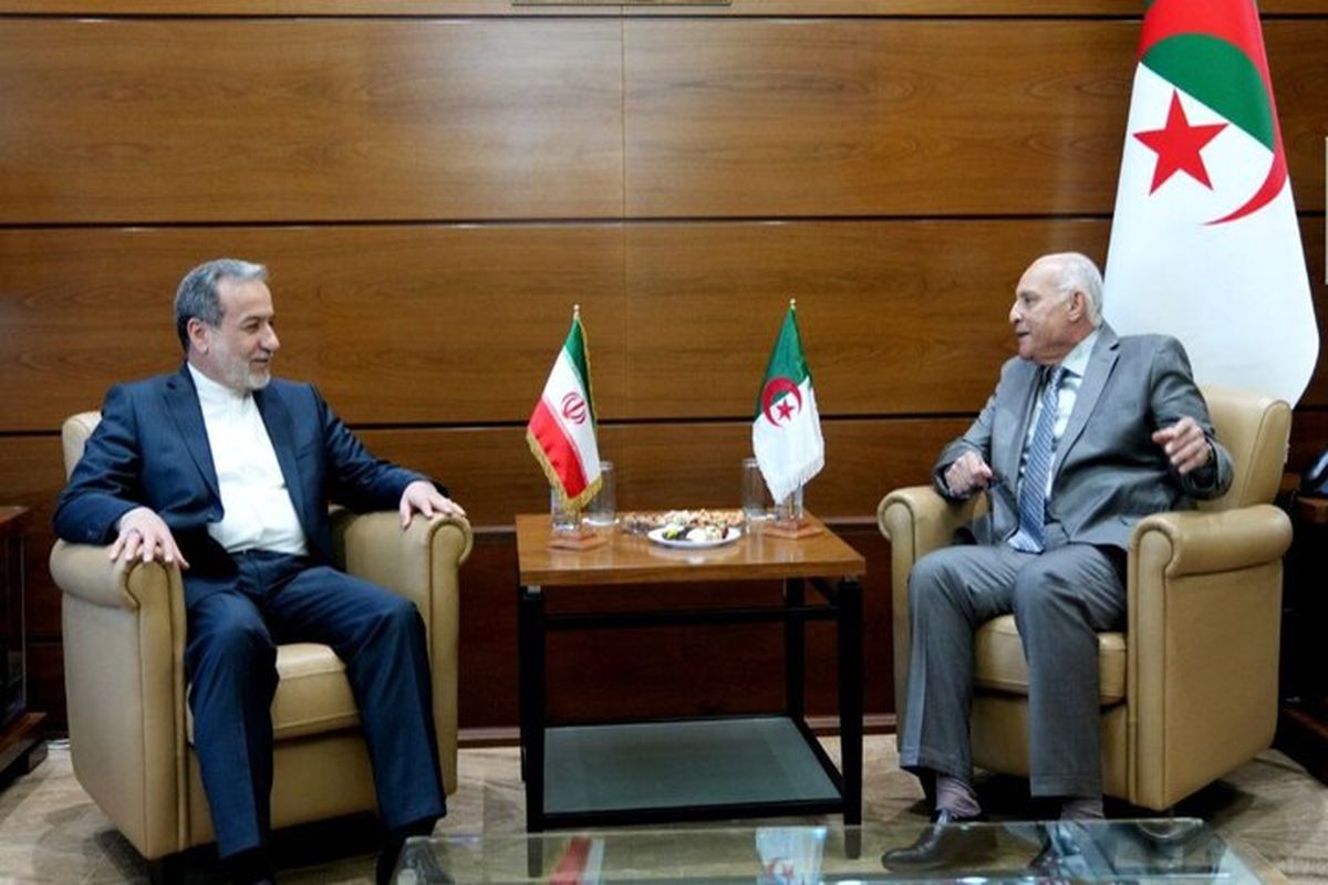 وزیر امور خارجه جمهوری اسلامی ایران و همتای الجزایری 