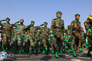 رژه نیروهای پیاده در روز ۲۹ فروردین انجام نمی‌شود 