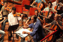 رهبر بلغاری ارکستر سمفونیک تهران را تمرین داد