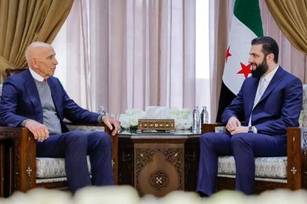 از ادغام کامل کُردها در سوریه به شدت حمایت می‌کنیم