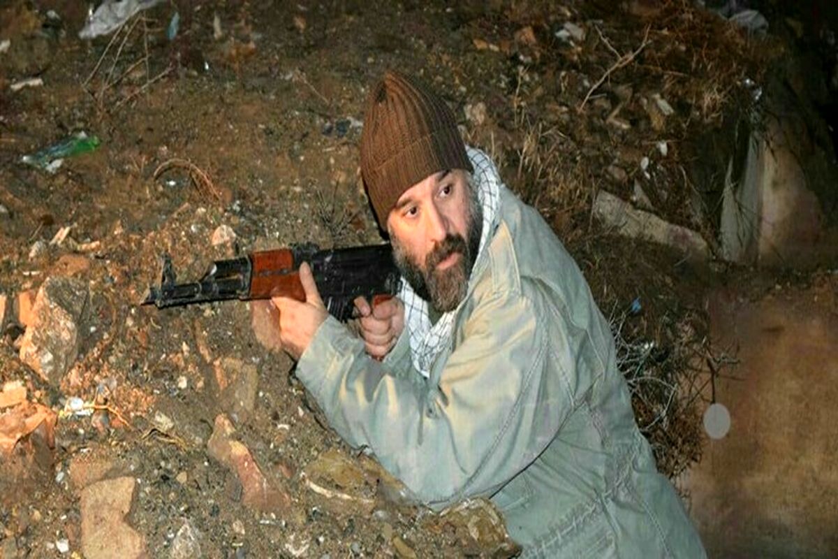 ایفای نقش مرحوم علی انصاریان در فیلم کاپیتان امیر 