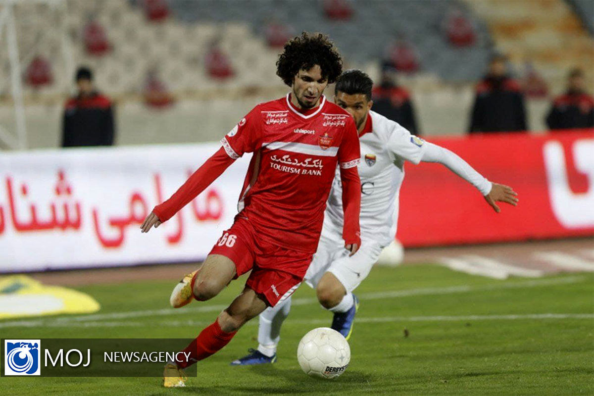 دیدار تیم های فوتبال پرسپولیس و فولاد خوزستان