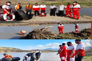 نجات جان ۲ فرد گرفتار شده در رودخانه  سیمره ایلام
