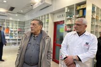 بازدید معاون اجرایی رئیس‌جمهور از داروخانه ۱۳ آبان 