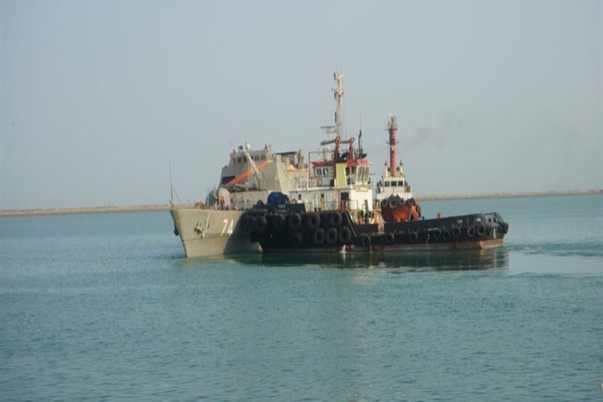 ناوشکن سهند در بندرعباس 