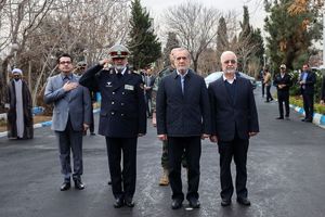 اساس کار نیروهای انتظامی و پلیس راهور عشق و ایمان است