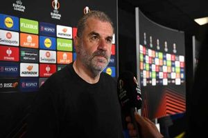 سرمربی تاتنهام برکنار شد