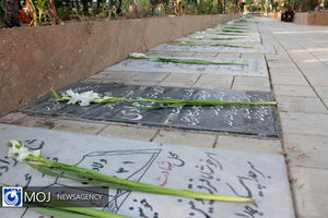 اخذ عوارض شهرداری تهران از اجساد خفته در خاک!/ معضل نداشتن جای خالی در بهشت زهرا