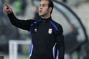 علی کریمی با خانه تکانی در نفت شروع کرد