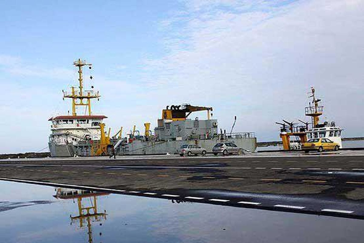 گمرک استارا