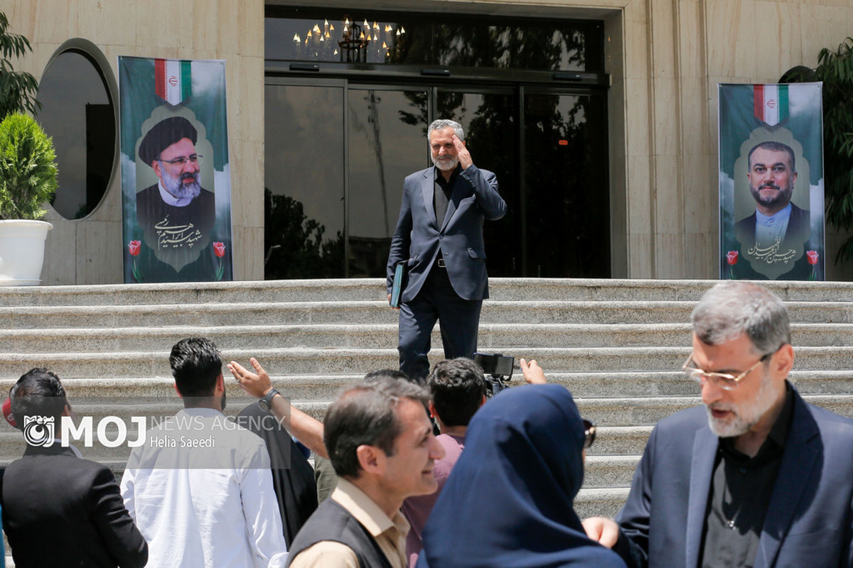 حاشیه جلسه هیات دولت - چهارشنبه ۱۶ خرداد ۱۴۰۳