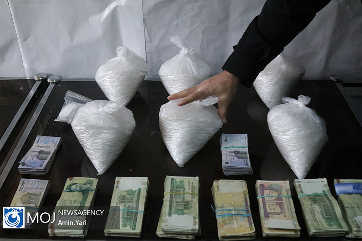 دستگیری باند قاچاقچیان مسلح مواد مخدر