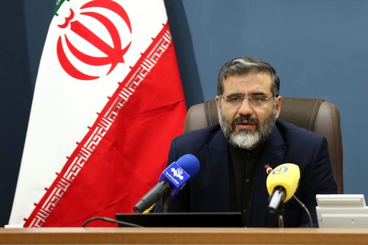 وزیر فرهنگ و ارشاد اسلامی