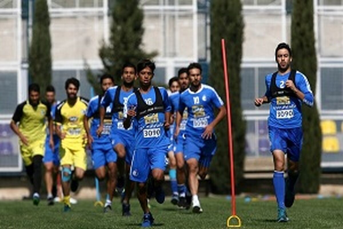 اردوی استقلال در نیم فصل