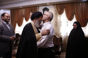 تجلیل از رشادت و ایثارگری جانبازان با اعزام هیأت‌هایی از سوی رهبر انقلاب