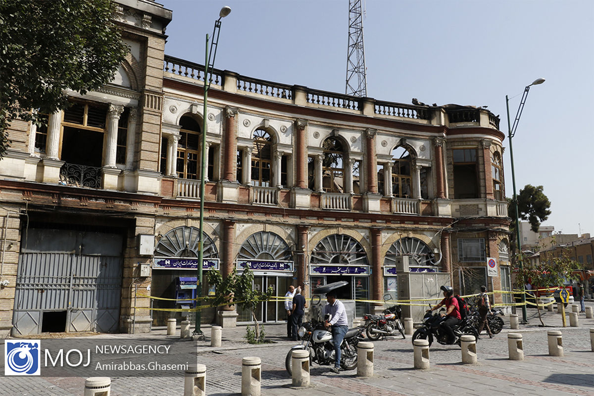 خسارت های به جا مانده از آتش سوزی میدان حسن آباد