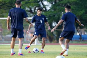 قلعه‌نویی شرایط تمرینی تیم ملی را برای بازیکنان تشریح کرد