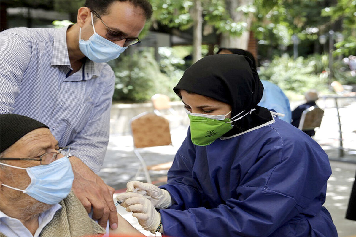 واکسیناسیون کرونا باعث کاهش مرگ و میر