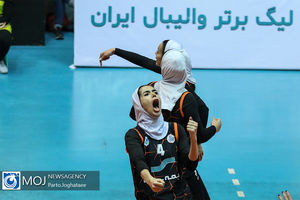 دیدار تیم های والیبال بانوان سایپا و پیکان