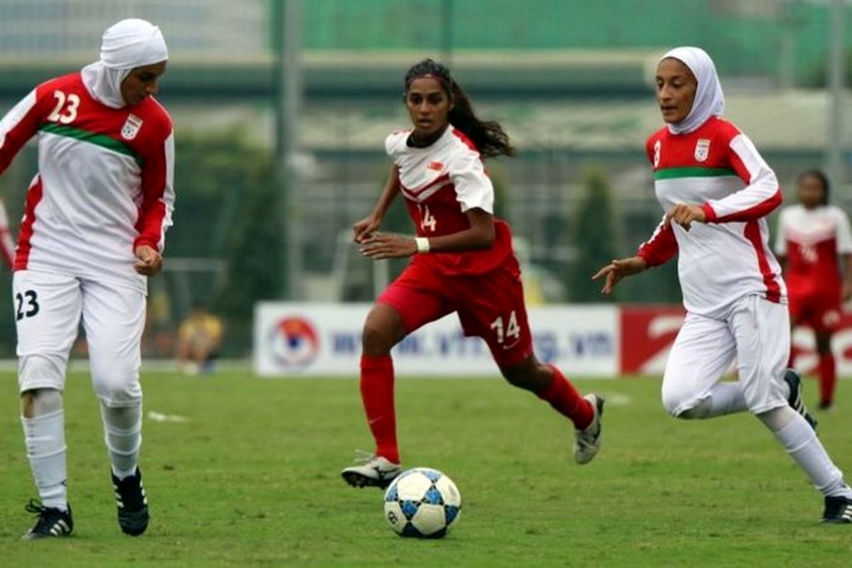 بانوان فوتبالیست