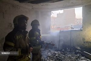 آتش‌سوزی در ساختمان ۵ طبقه نعمت‌آباد/ واکنش سریع آتش‌نشانان جان دو نفر را نجات داد