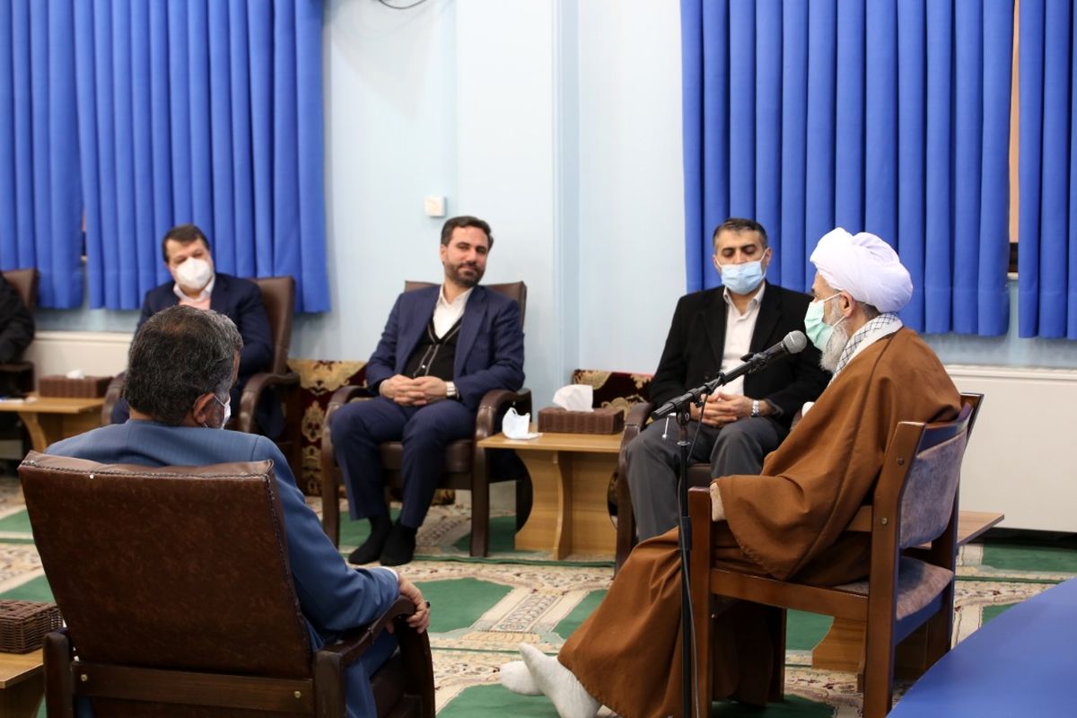 آیت الله لائینی امام جمعه ساری