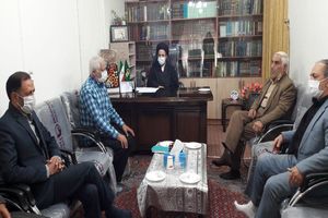 دو بال منابع انسانی و منابع مالی قوت بازوان یک مدیر است