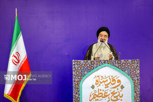 شما مدیون رزمندگان تنگه هرمز هستید