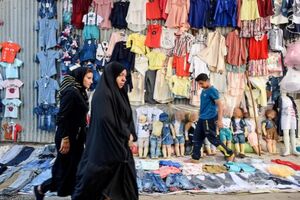 رکود بازار پوشاک نتیجه کاهش توان خرید مردم است