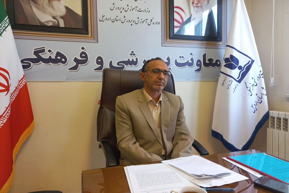 پرویز اصغری معاون پرورشی اداره کل آموزش و پرورش اردبیل